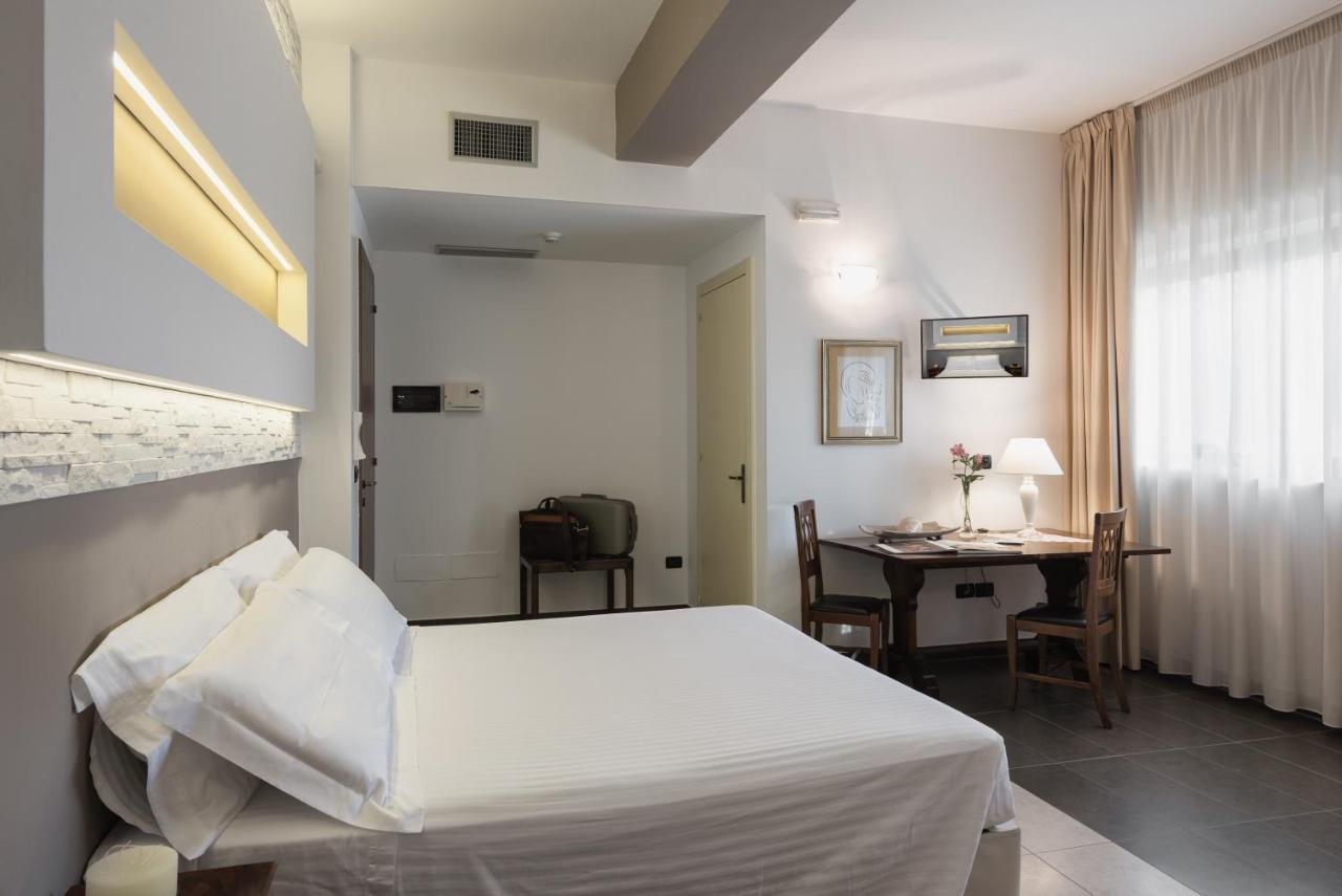 La Chiocciola Bed & Breakfast Castrignano del Capo Exterior photo
