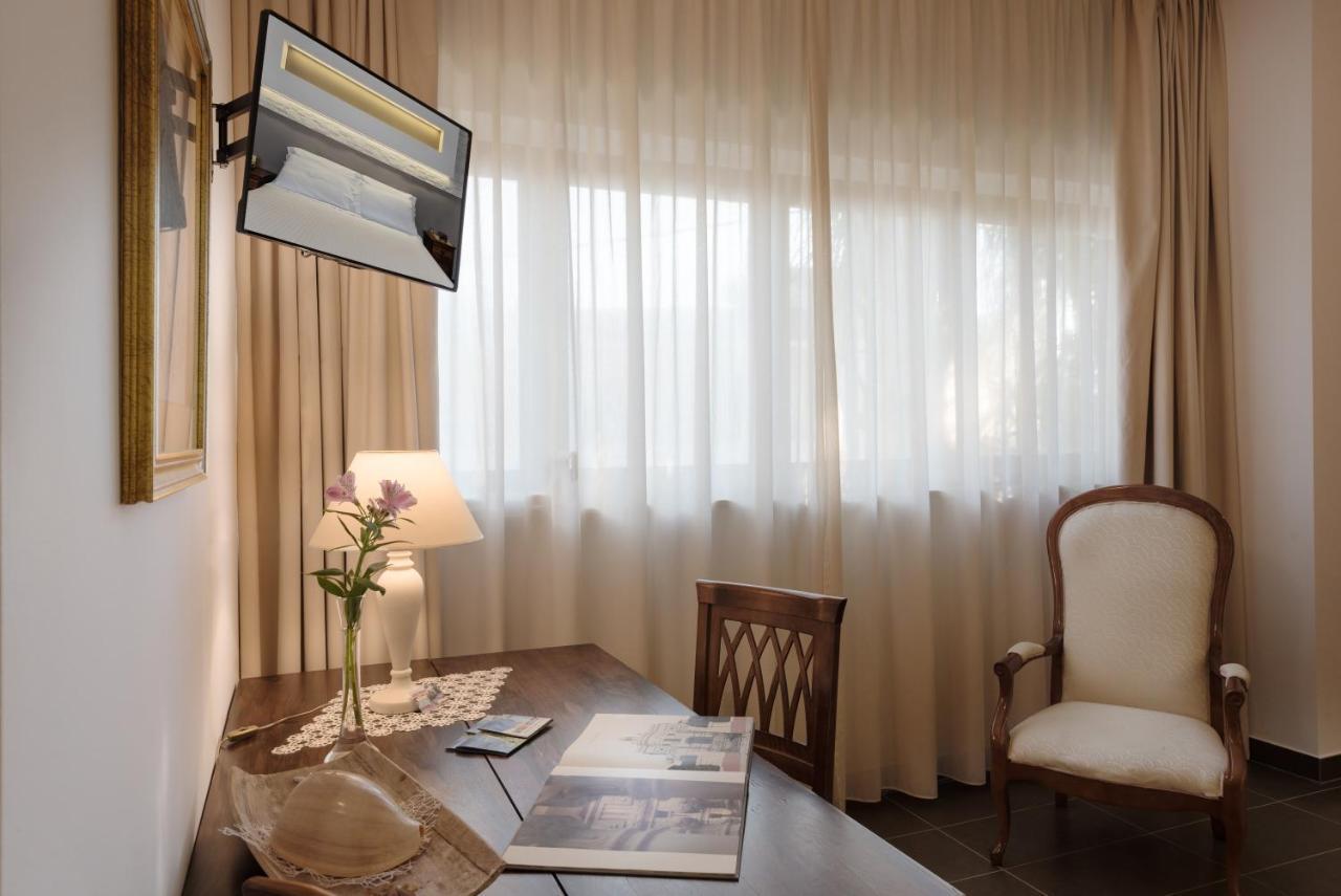 La Chiocciola Bed & Breakfast Castrignano del Capo Exterior photo